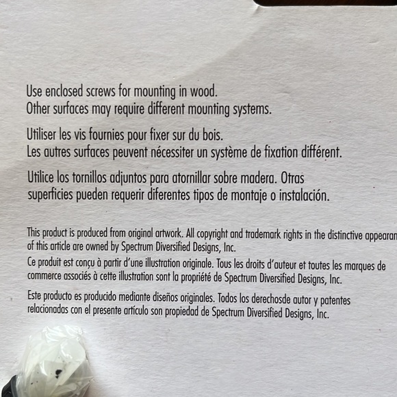 Vignette Metal Key Rack - Picture 8 of 12